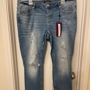 Vigoss Light Distressed Skinny Jeans